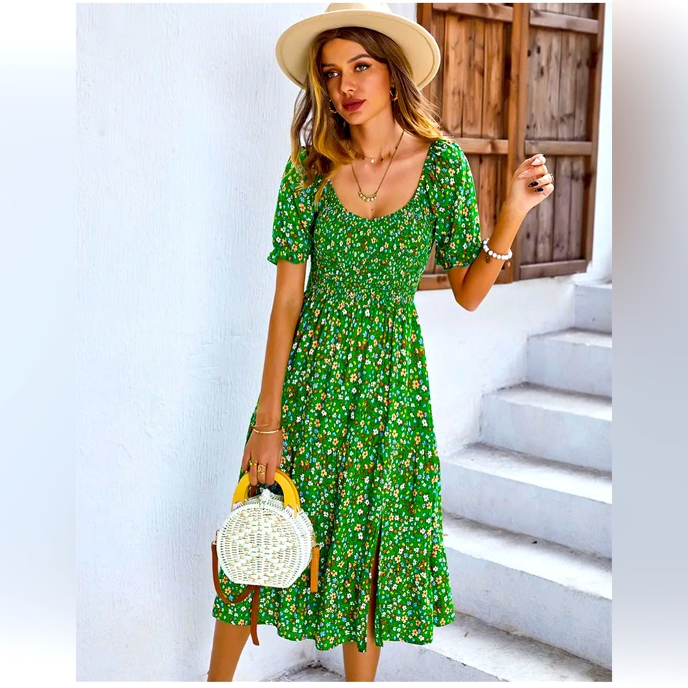 a new day dress for women size S color trii  green  good condition short sleeve
